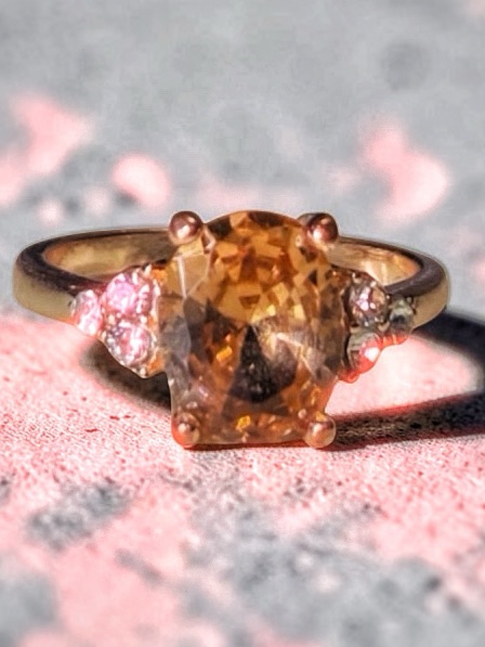 GARNET RING -Faux Garnet and Rhinestone Details COSTUME FASHION Ring Size 8